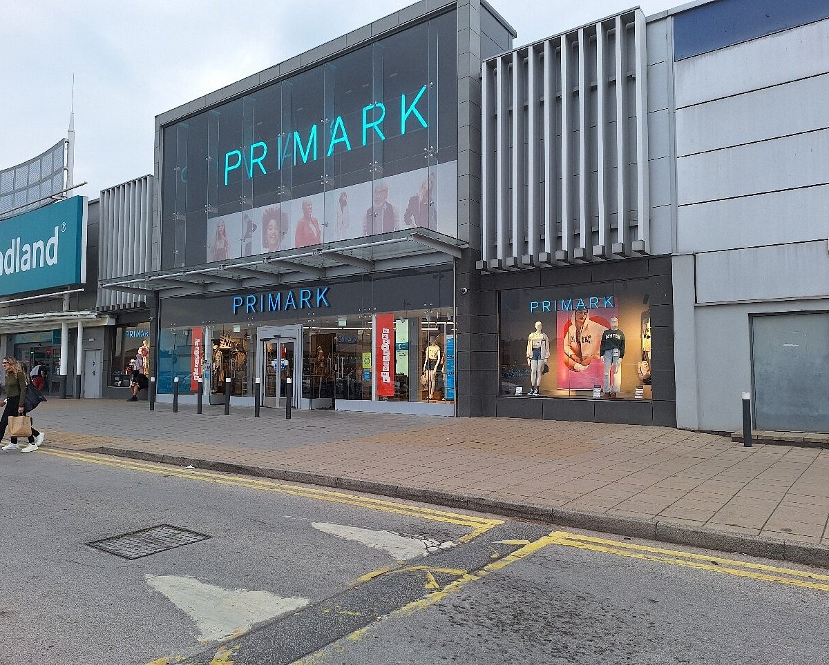 Primark to Open in Weymouth: Can Footfall Trends Revive the High Street?